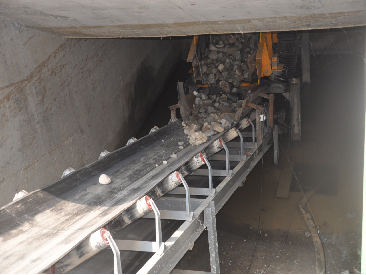 宜昌澤昱時(shí)產(chǎn)500-700噸/小時(shí)卵石洗砂破碎系統(tǒng)，每小時(shí)洗原砂300噸，破碎卵石+整形及機(jī)制砂300-400噸